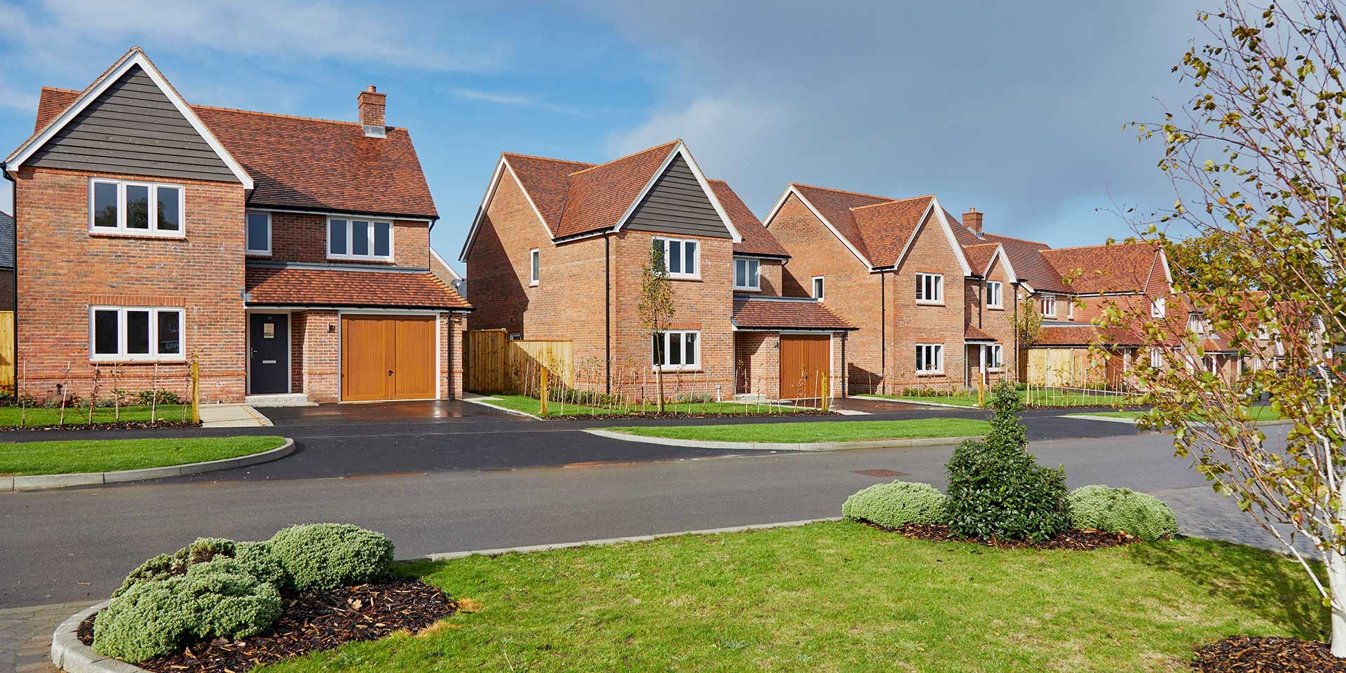 Luxury homes in Thakeham 2, 3, 4, & 5 bedroom Oakford Homes
